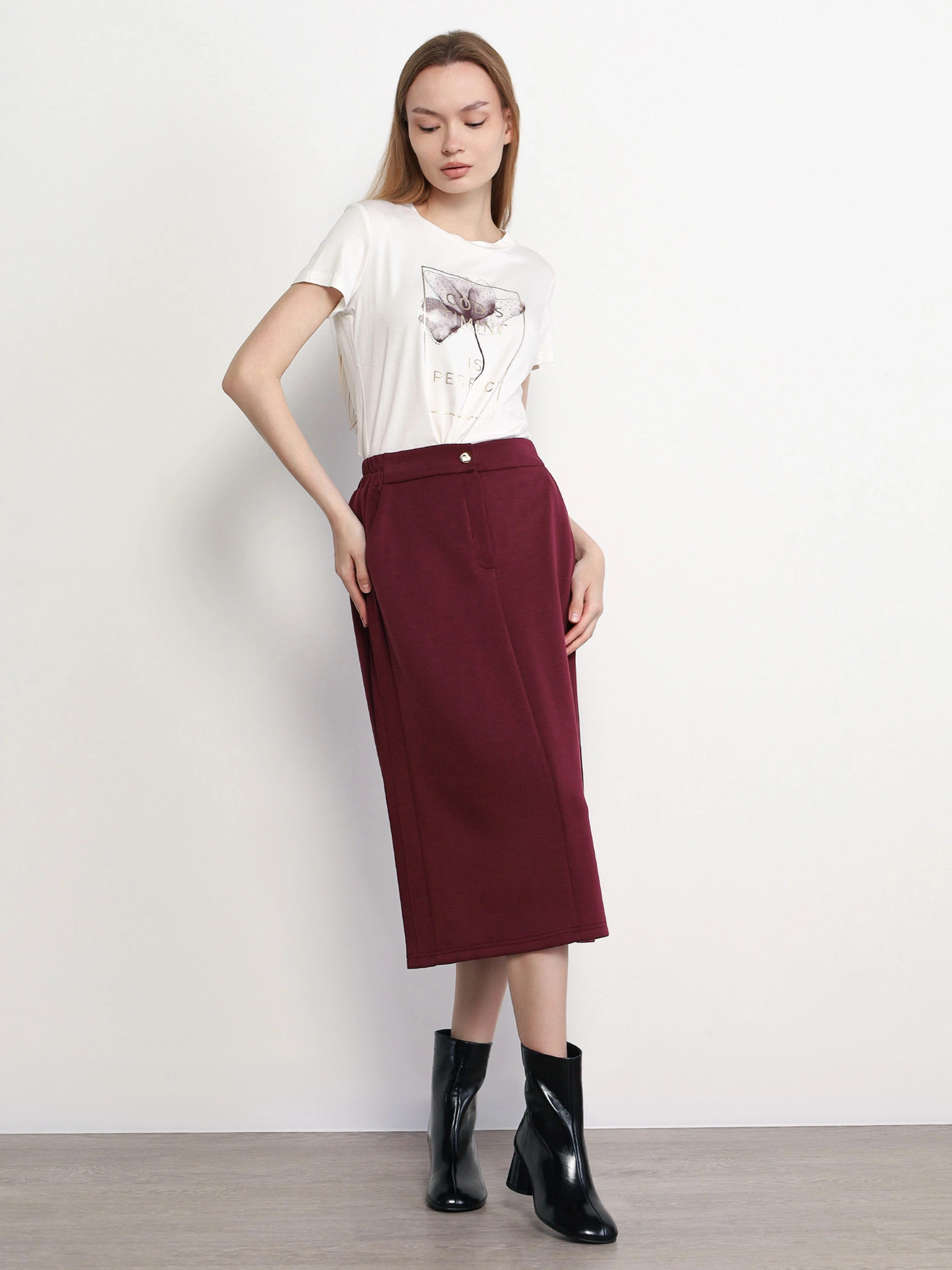 Юбка бордового цвета с эластичным поясом